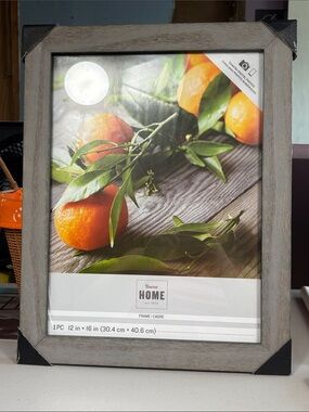 NWT Darice Home Distressed Gray 12 x 16 Wood Picture Frame Farmhouse Gallery